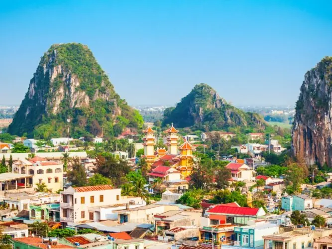 Visite Guidée Montagnes de Marbre & Lady Bouddha depuis Da Nang